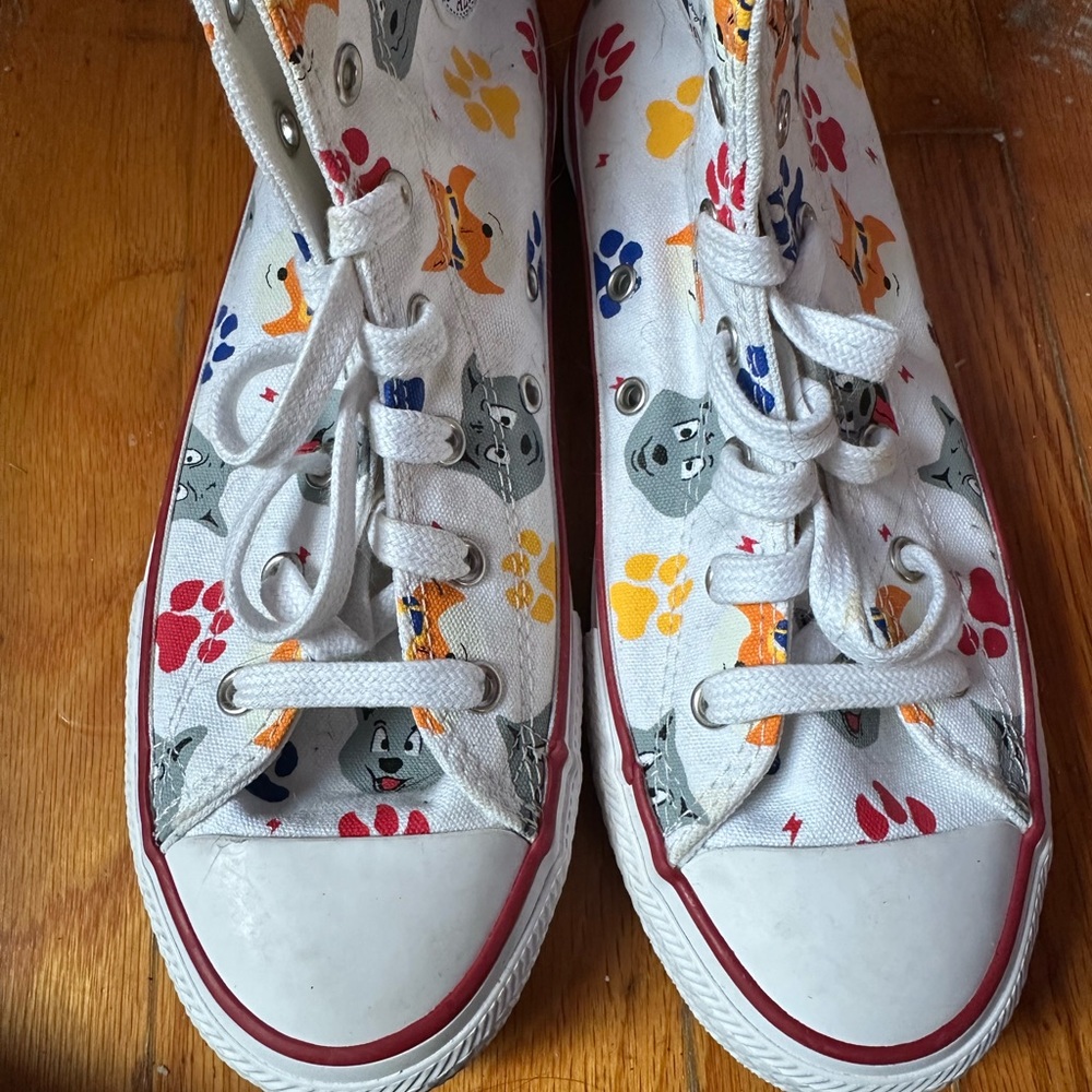 Converse - PUPPY DOGS!